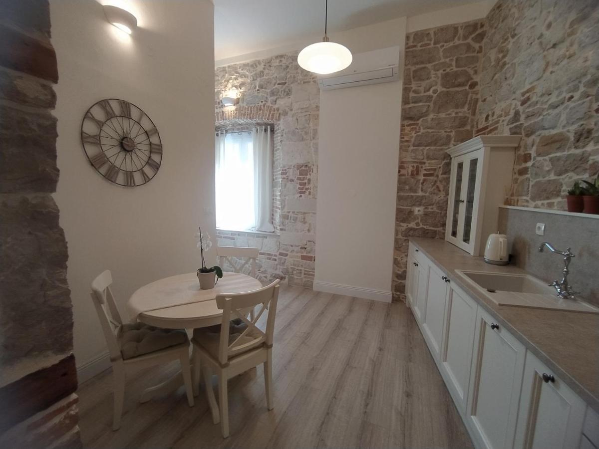 Apartment Antique Zadar - City Center Екстериор снимка