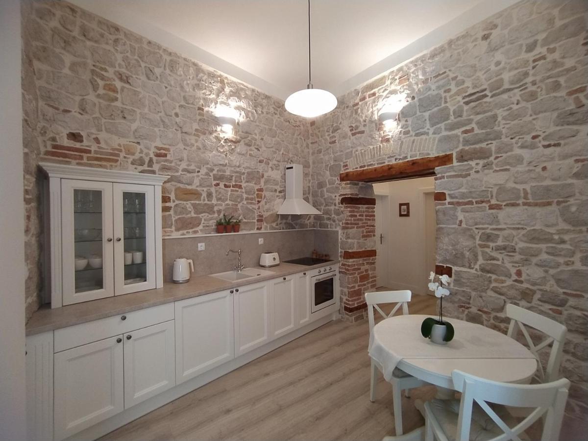 Apartment Antique Zadar - City Center Екстериор снимка
