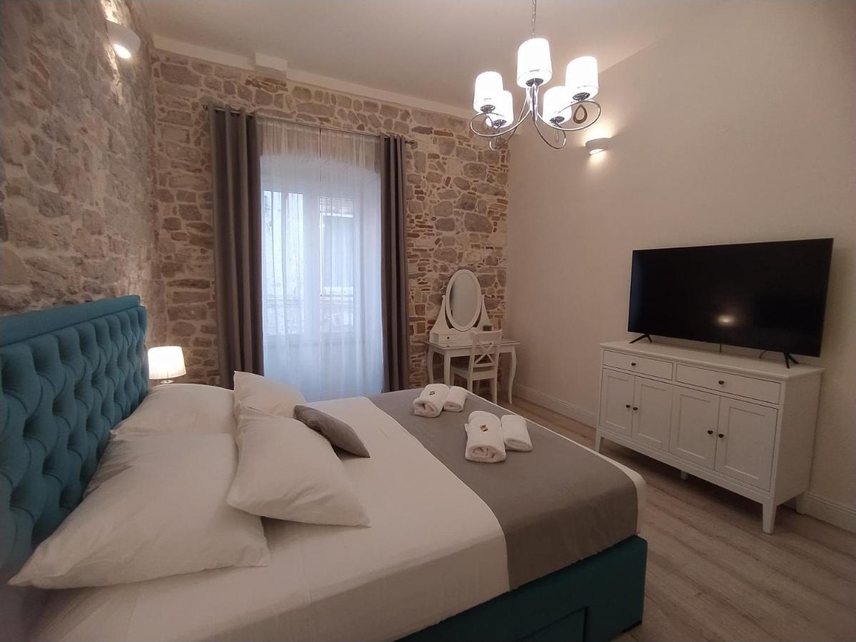 Apartment Antique Zadar - City Center Екстериор снимка